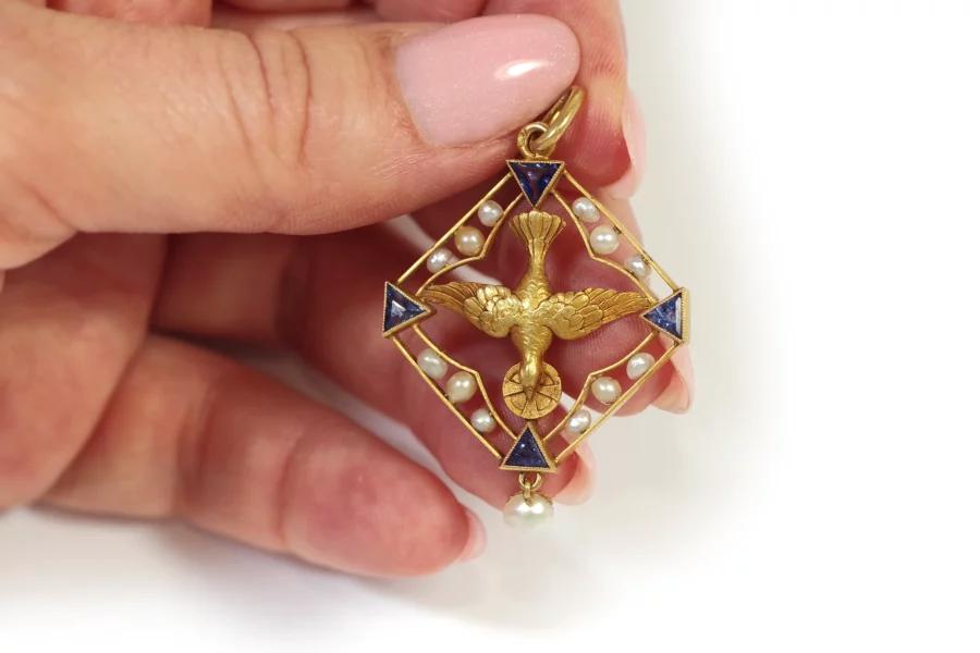Antique St Esprit sapphire pearl pendant