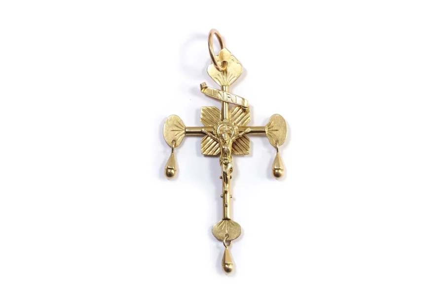 Limousin gold cross pendant