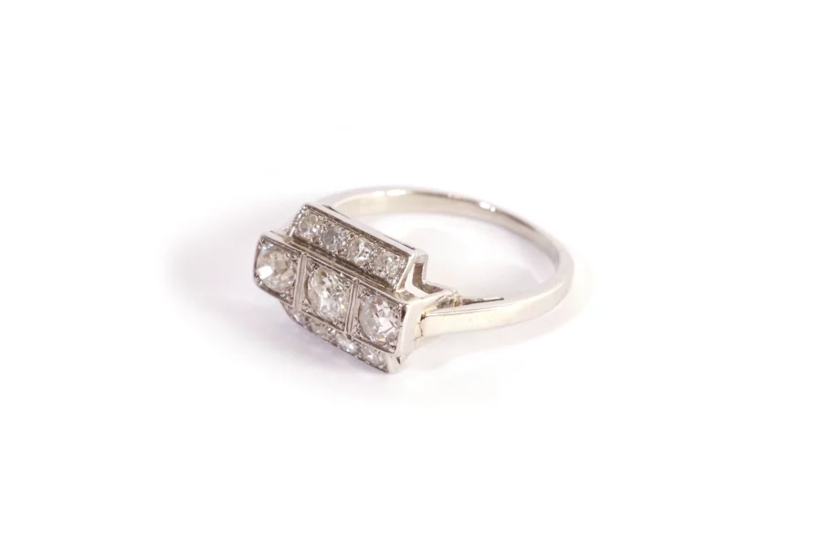 Art Deco wedding diamond ring