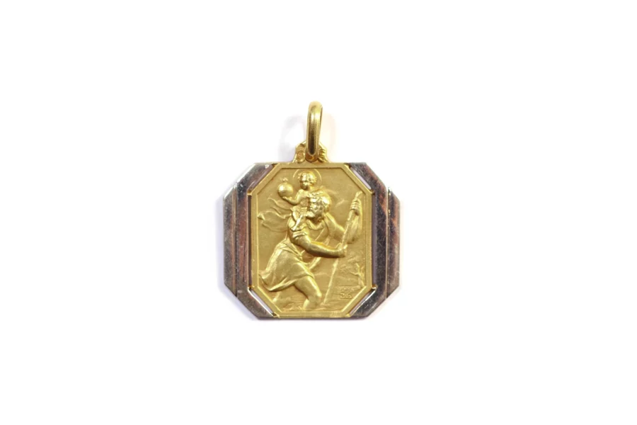 Saint christopher gold medal pendant