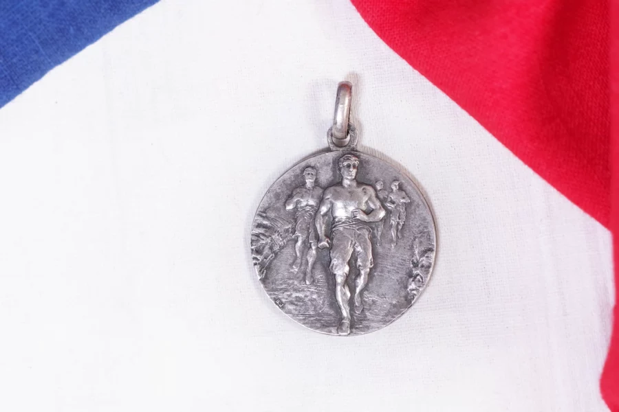 Médaille marathonien ancienne en argent