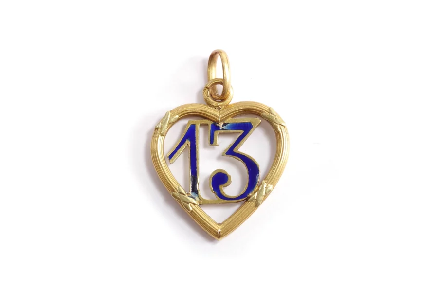 Heart 13 gold pendant