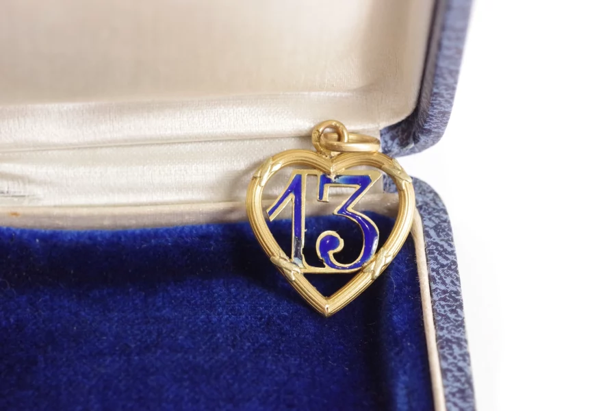 Heart 13 lucky number pendant