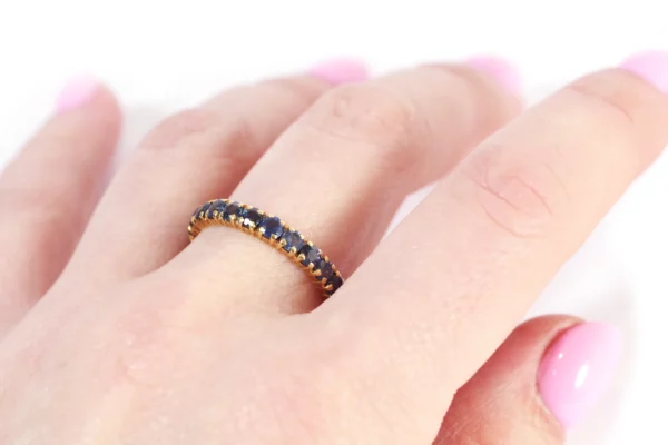 Vintage sapphire eternity ring in gold