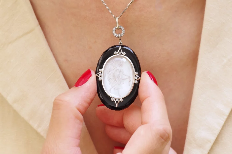 Art deco onyx platinum pendant