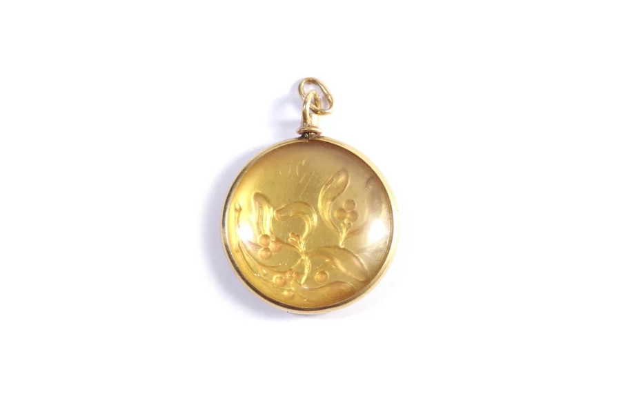 Art nouveau gold pendant