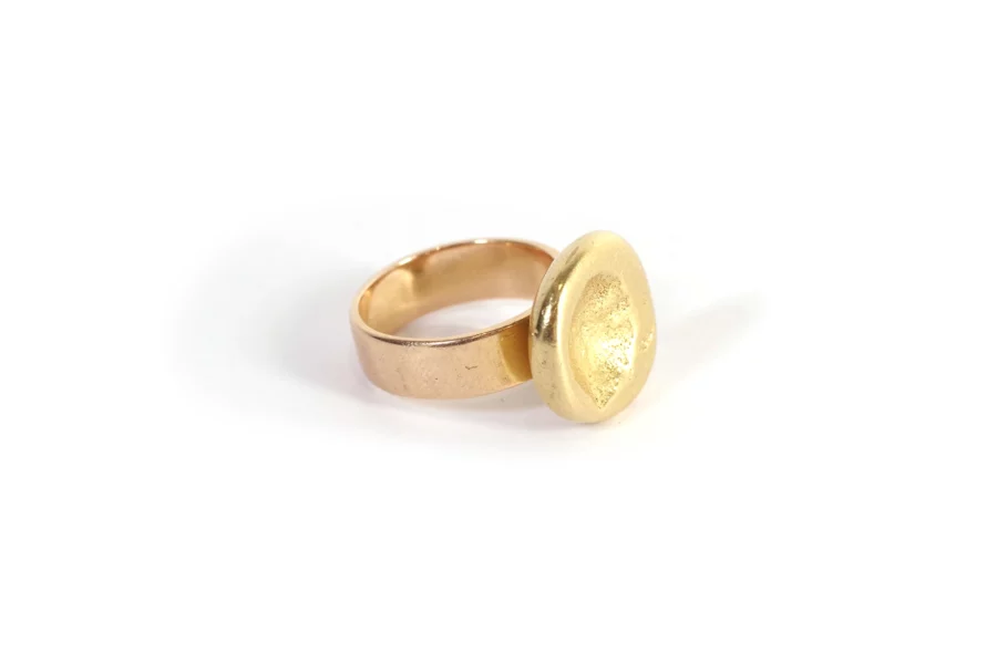 Artist pincky ring in gold