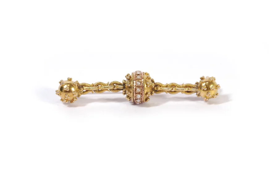 broche granulation ancienne en or