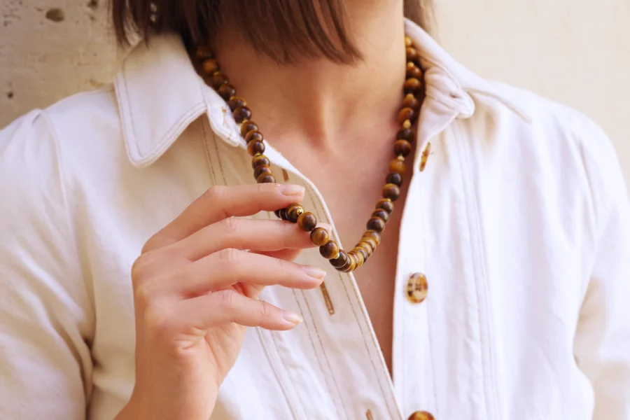 antique gold and tiger eye necklace