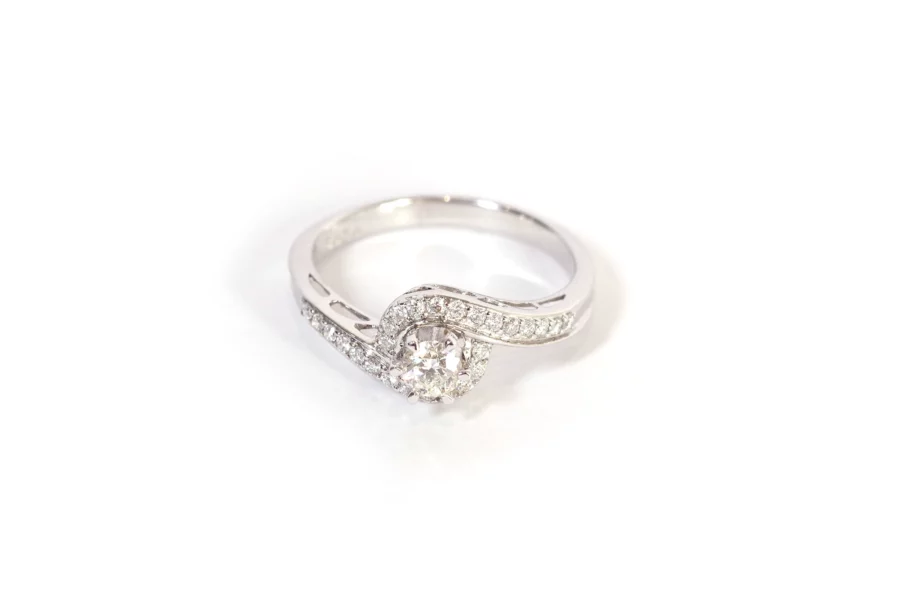 white gold diamond ring