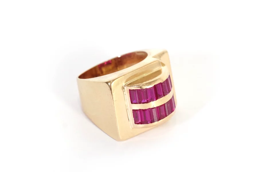 Retro tank ring in gold