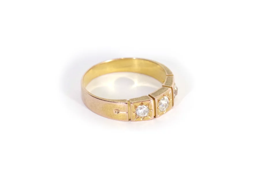 diamond band ring in gold