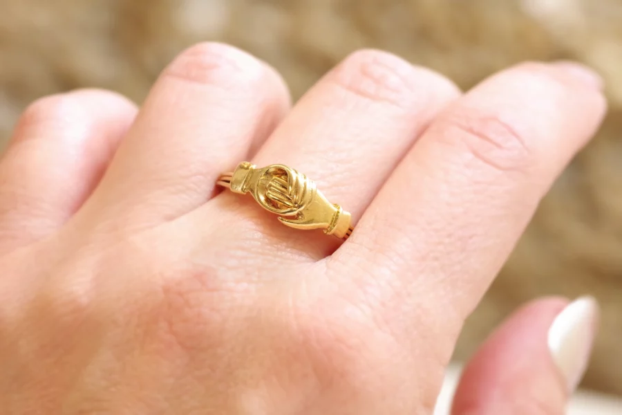 french fede ring in gold