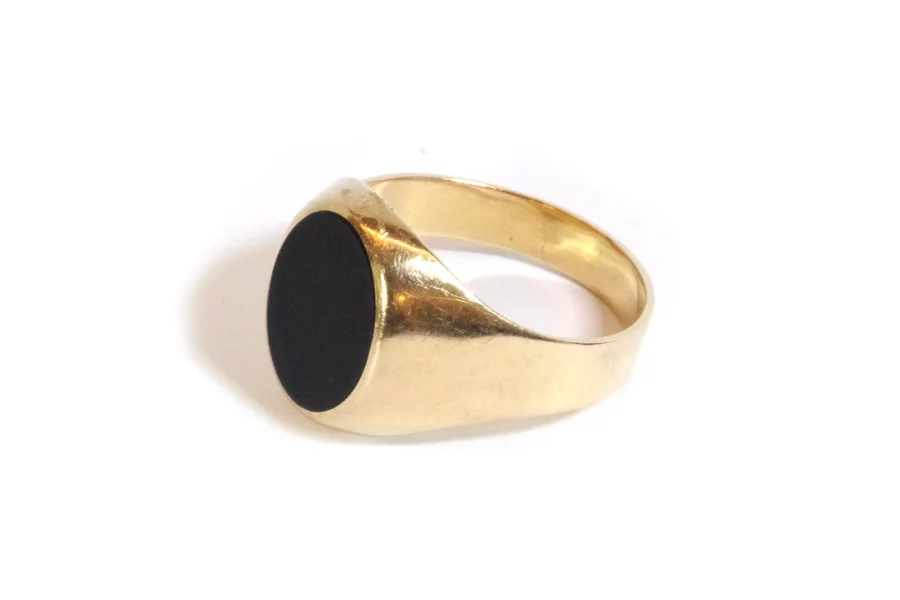 Vintage signet ring