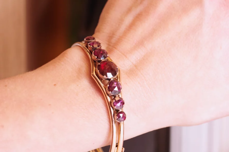 Perpignan garnet gold bangle bracelet