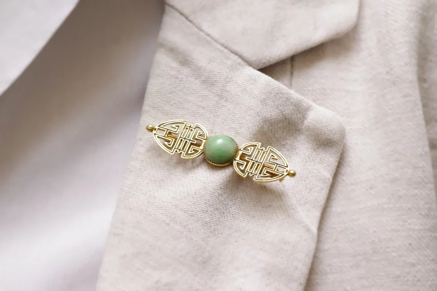 Art Deco jade brooch signed Auricoste